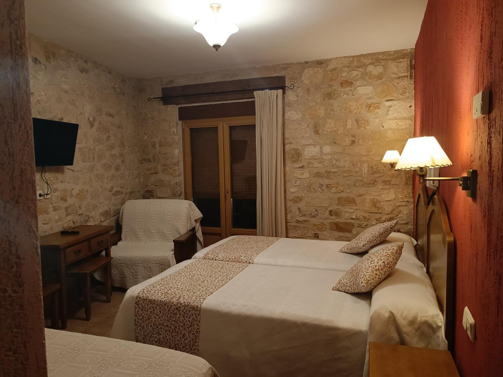 Hostal Decerca Прадена Номер фото