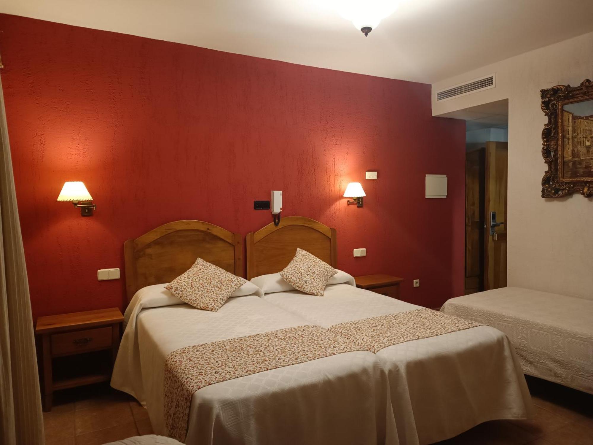 Hostal Decerca Прадена Номер фото