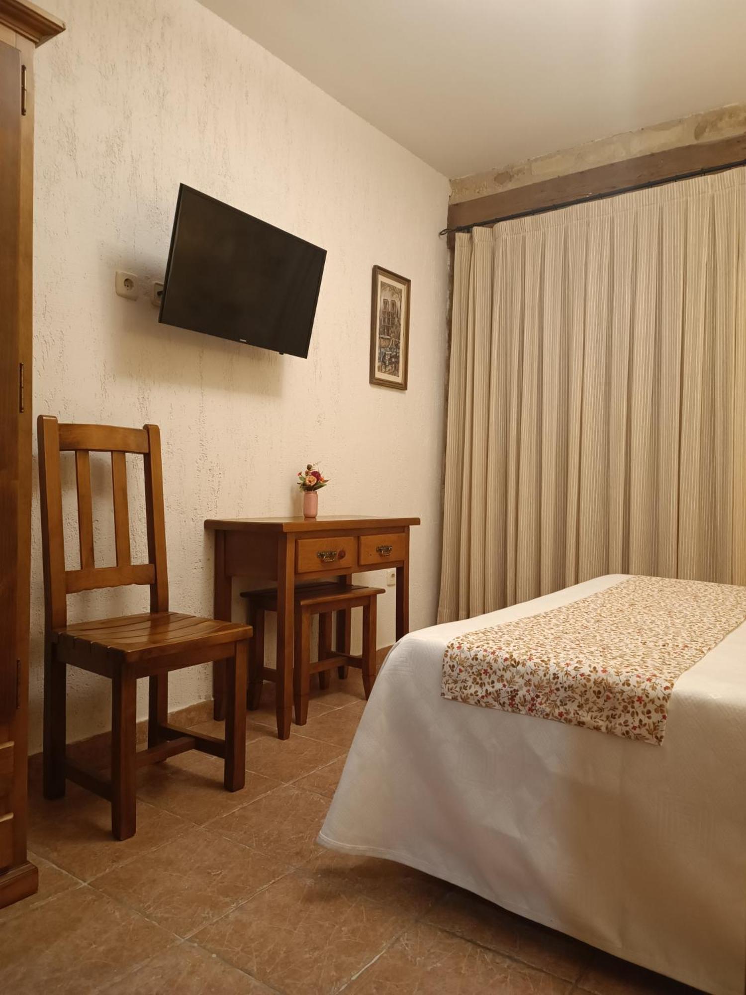 Hostal Decerca Прадена Номер фото